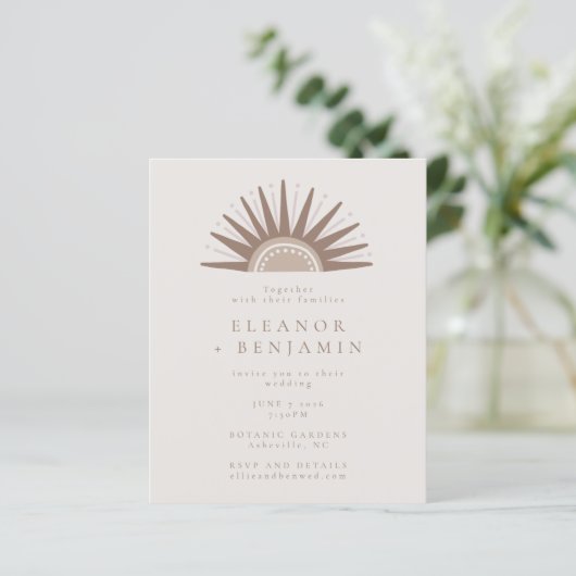 Boho Sun Taupe Unique Budget Wedding Invitation (Staand voorkant)