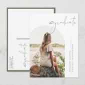 Boho Taupe Green Minimalist Arch Foto Afstuderen Uitnodiging Briefkaart (Voorkant / Achterkant)