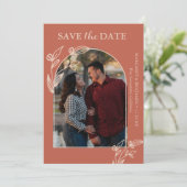 Boho Terracotta Boog Foto Bloemen Save The Date (Staand voorkant)
