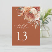 Boho Terracotta Dahlia Roos Trouwtafel nummer (Staand voorkant)