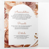 Boho Terracotta Floral Mason Jar QR Code Weddensch Drieluik Uitnodiging (Binnenzijde eerst)