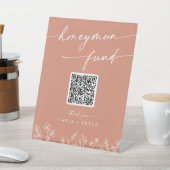 Boho Terracotta Wildflower Wedding Honeymoon Fund Reclamebord Met Voetstuk (Insitu)