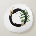 Boho Tropical Greenery Letter O Monogram Rond Kussen<br><div class="desc">letter O monogram ronde kussen met waterverf tropisch palmblad,  faux gold folie leaf en zwarte waterverf borstelaccenten. Deze boho letter O monogram mousepad zal perfect zijn als cadeau. Andere brieven zijn beschikbaar.</div>