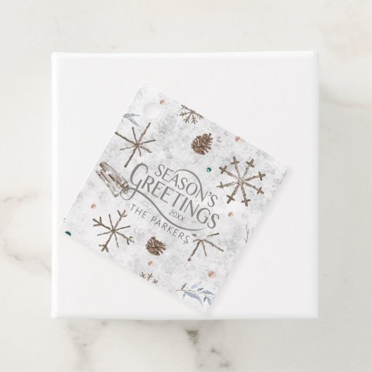 Boho Twigs & Pinecone Kerstmis ID986 Bedankjes Labels (In situ)