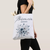 Boho Waterverf bruidsmeisje Dusty Blue Floral Tote Bag (Dichtbij)