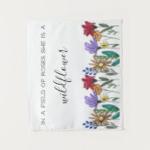 Boho Waterverf Wildbloemen "In een veld van rozen. Wandkleed (Voorkant)