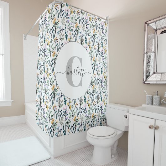Boho Waterverf Wildbloemen Patroonmonogram Naam Douchegordijn (In situ)