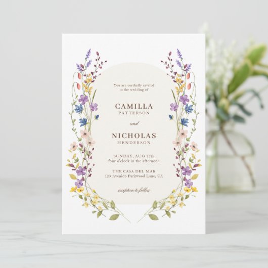 Boho Whimsical Wildflower Arch Wedding Invitation Kaart (Staand voorkant)