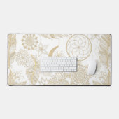 Boho White Gold Floral Feathers Dreamweaver Bureaumat (Keyboard & Muis)