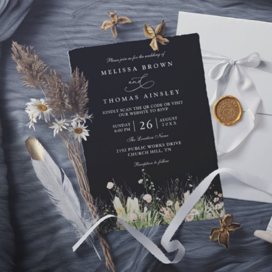 Boho Wilde Bloem Zwart Elegante QR Code Trouwen Kaart