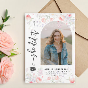 Boho wilde bloemen boog foto afstuderen aankondiging