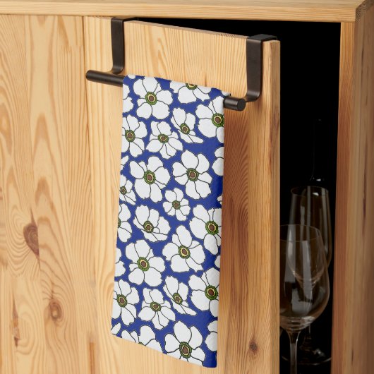 Boho Wilde Bloemen Op Blauwe Ondergrond Theedoek (Derde Gevouwen)