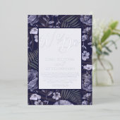 Boho Wilde Bloemen Paars & Zilveren Script Bruilof Folie Uitnodiging (Staand Voorkant)
