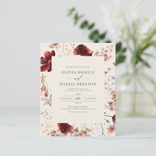 Boho Wildflower Beige bruiloft uitnodiging (Staand voorkant)