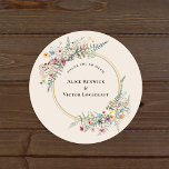 Boho Wildflower Fern Beige Wedding Dank je wel Ronde Sticker<br><div class="desc">Deze Boho Wildflower Fern Beige Wedding Hartelijk dank voor het ontwerp van de Klassieke Ronde Sticker is een elegante constructie van klassieke gouden geometrische lijsten die zijn geperst met delicate boho florale groenery bouquets en stengels. Met een palet van tijdloze ivoorbeige achtergronden met eenvoudige klassieke zwarte typografie en witte kleurrijke...</div>