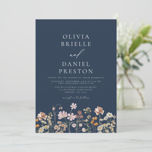 Boho Wildflower Navy Blue QR Code Wedding Kaart (Staand voorkant)