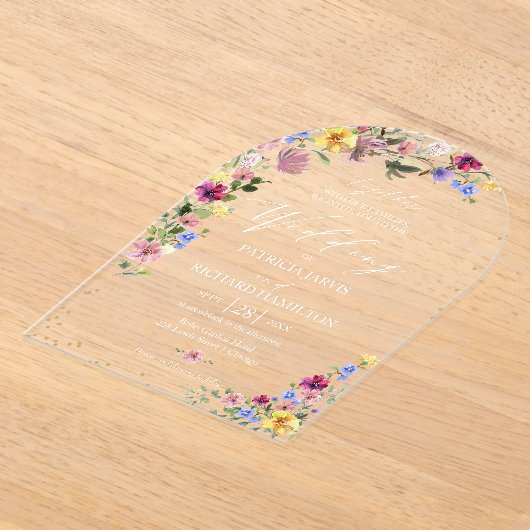 Boho Wildflower Wedding Acryl Uitnodigingen (Laagn)