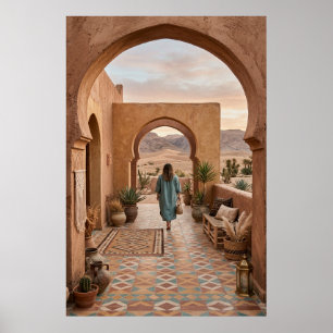 Boho woestijnvrouw loopt naar zonsondergangarches, poster