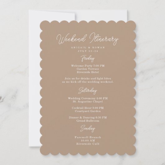 Boho Zand Minimalistische Script Bruiloft Itinerar Kaart (Voorkant)