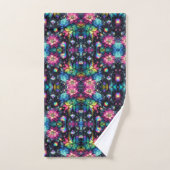 Boho Zwarte Bloemen Regenboog Bad Handdoek (Handdoek)
