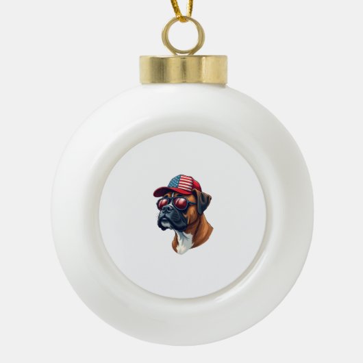 Bokser hond draagt wit rood blauw keramische bal ornament (Voorkant)