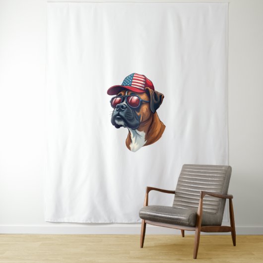 Bokser hond draagt wit rood blauw wandkleed (In situ)