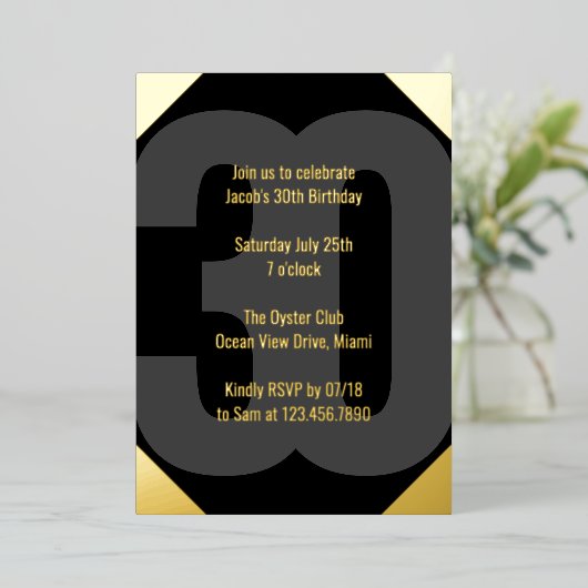 Bold 30th Birthday Luxe Zwart en Goud Folie Uitnodiging (Staand Voorkant)