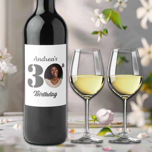 Bold 30th Birthday Party Photo Wijn Etiket