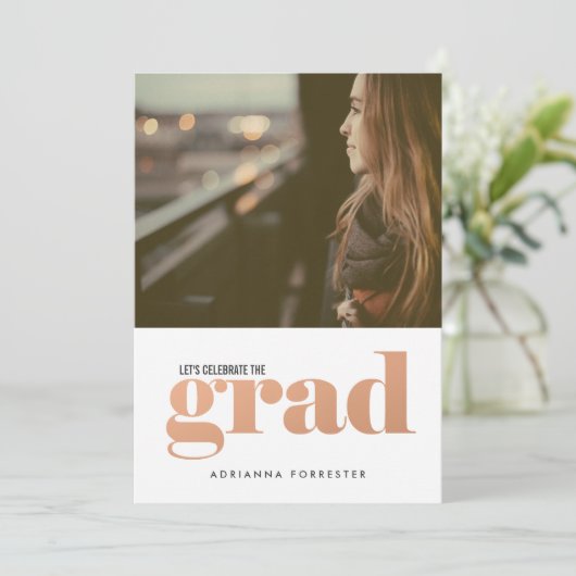 Bold Afstudeerder Roos Gold Typografie Foto Kaart (Staand voorkant)