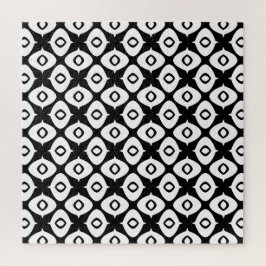 Bold Black and White Symmetrical Arabesque Pattern Legpuzzel