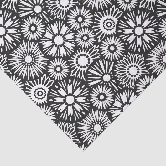 Bold Black White Retro 70s Graphic Daisy Pattern Tissuepapier (Detail)