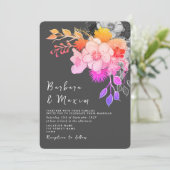 Bold Bloemen Roze & Zwart Huwelijksuitnodiging Kaart (Staand voorkant)