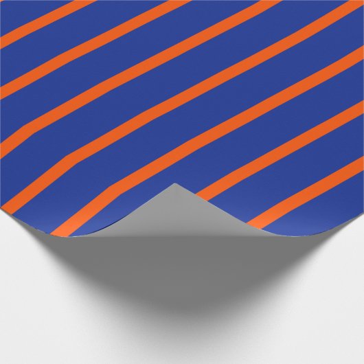 Bold Blue and Orange Spaced Stripes Vertical Cadeaupapier (Hoek)