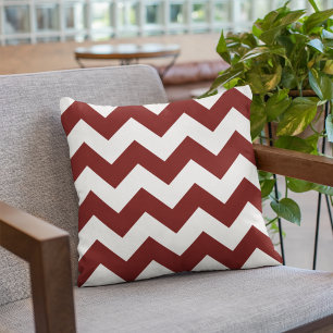 Bold Burgundy Chevron Pattern Kussen