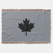 Bold Canadian Black Maple Leaf Deken (Voorkant)