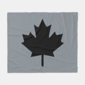 Bold Canadian Black Maple Leaf Fleece Deken (Voorkant (Horizontaal))