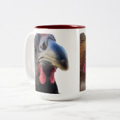 Bold Chicken Mug - Hens Looking At You!  Tweekleurige Koffiemok (Voorkant links)