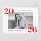 Bold Class of 2025 Red Photo Graduation Party Uitnodiging Briefkaart (Voorkant)