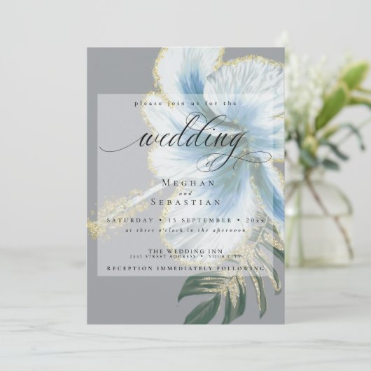 Bold Elegant Dusty Blue Floral Wedding Kaart (Staand voorkant)