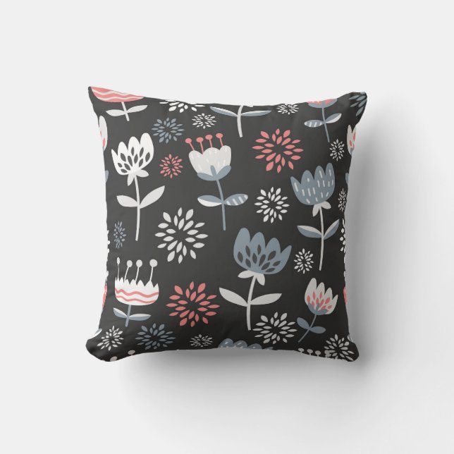 Bold Floral Symphony Kussen (Voorkant)