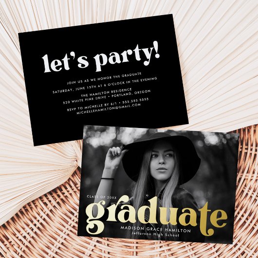 Bold Gold Typography Graduparty Folie Uitnodiging