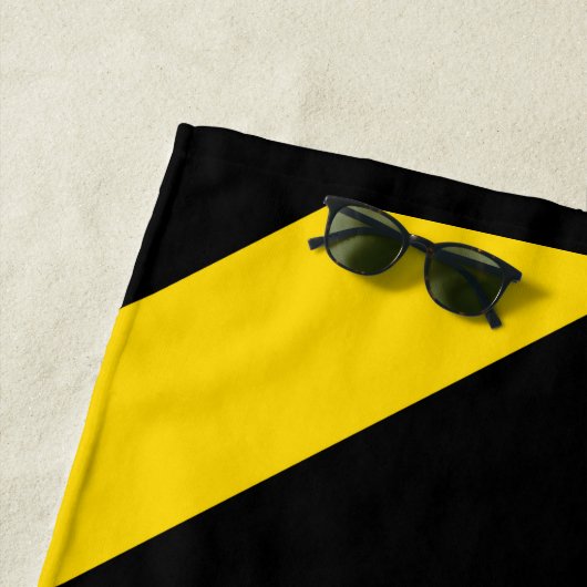 Bold Highway Traffic Bumble Bee Chevrons on a Strandlaken (In situ)