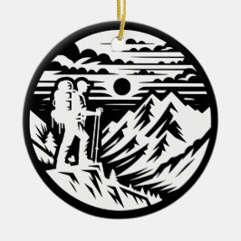 Bold Hiker Silhouette - Berglandschap Keramisch Ornament