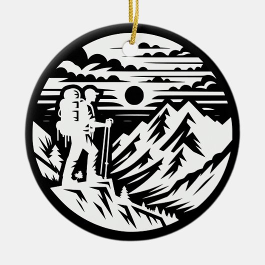 Bold Hiker Silhouette - Berglandschap Keramisch Ornament (Voorkant)