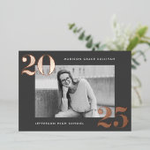 Bold Klasse van 2025 Grijs Foto Afstuderen Folie Uitnodiging (Staand Voorkant)