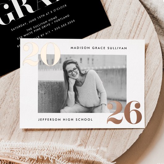 Bold Klasse van 2025 Roos Gouden Foto Afstuderen Folie Uitnodiging