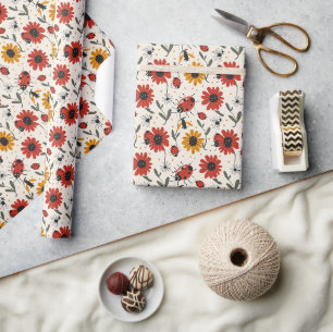 Bold Ladybug Design Cadeaupapier