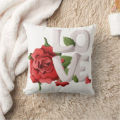 Bold Love Typography with Romantic Red Rose Kussen (Deken)