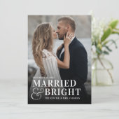 Bold Married & Bright Wedding Foto Pas getrouwd Feestdagenkaart (Staand voorkant)