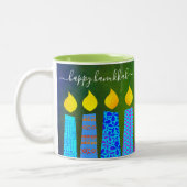 Bold Menorah Candles Happy Hanukkah Script Green Tweekleurige Koffiemok (Links)